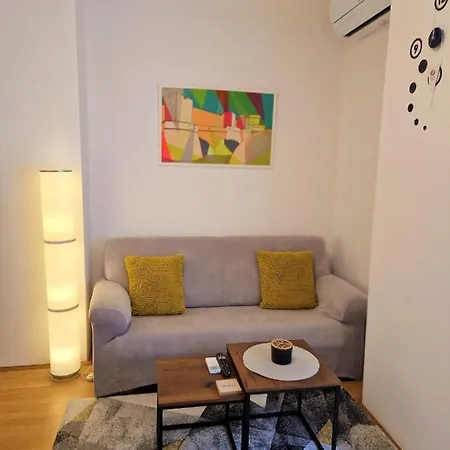 Ana - ドゥブロブニク