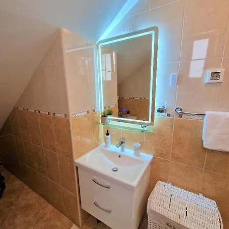 Ana - * ドゥブロブニク