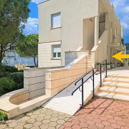 Ana - * ドゥブロブニク